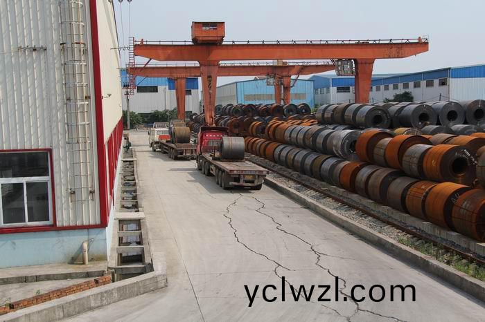 4號(hao)庫(ku)熱(re)軋原(yuan)料區